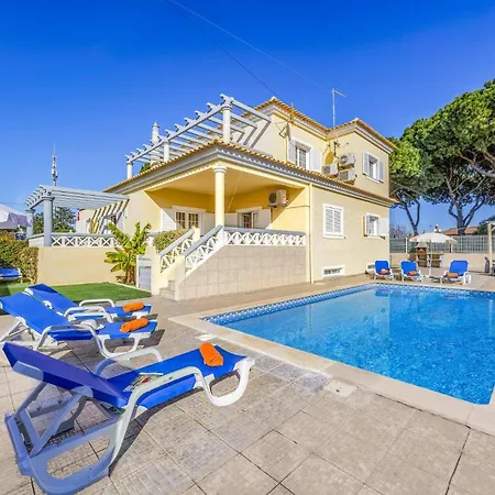 Villa Caly By *